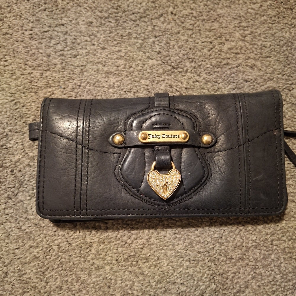 Juicy Couture Black Leather Wallet with Gold Heart Charm